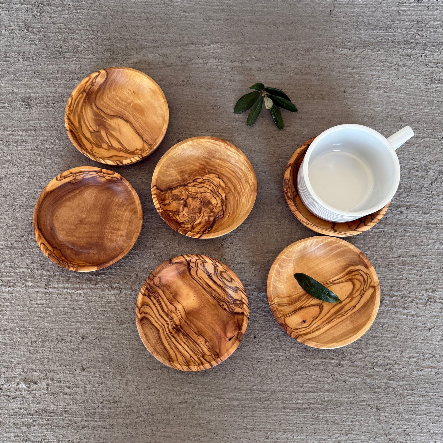 Handcrafted Olive Wood Coaster – Customizable Snack Dish or Tea Cup Plate