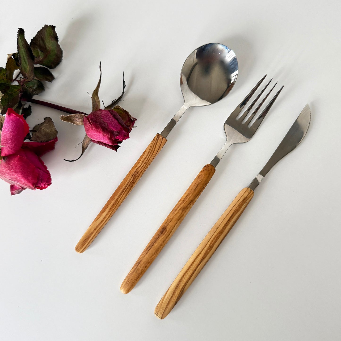 Zeytin Ağacı Saplı El Yapımı Çatal Kaşık Bıçak – 3’lü & 7’li Paslanmaz Çelik Set