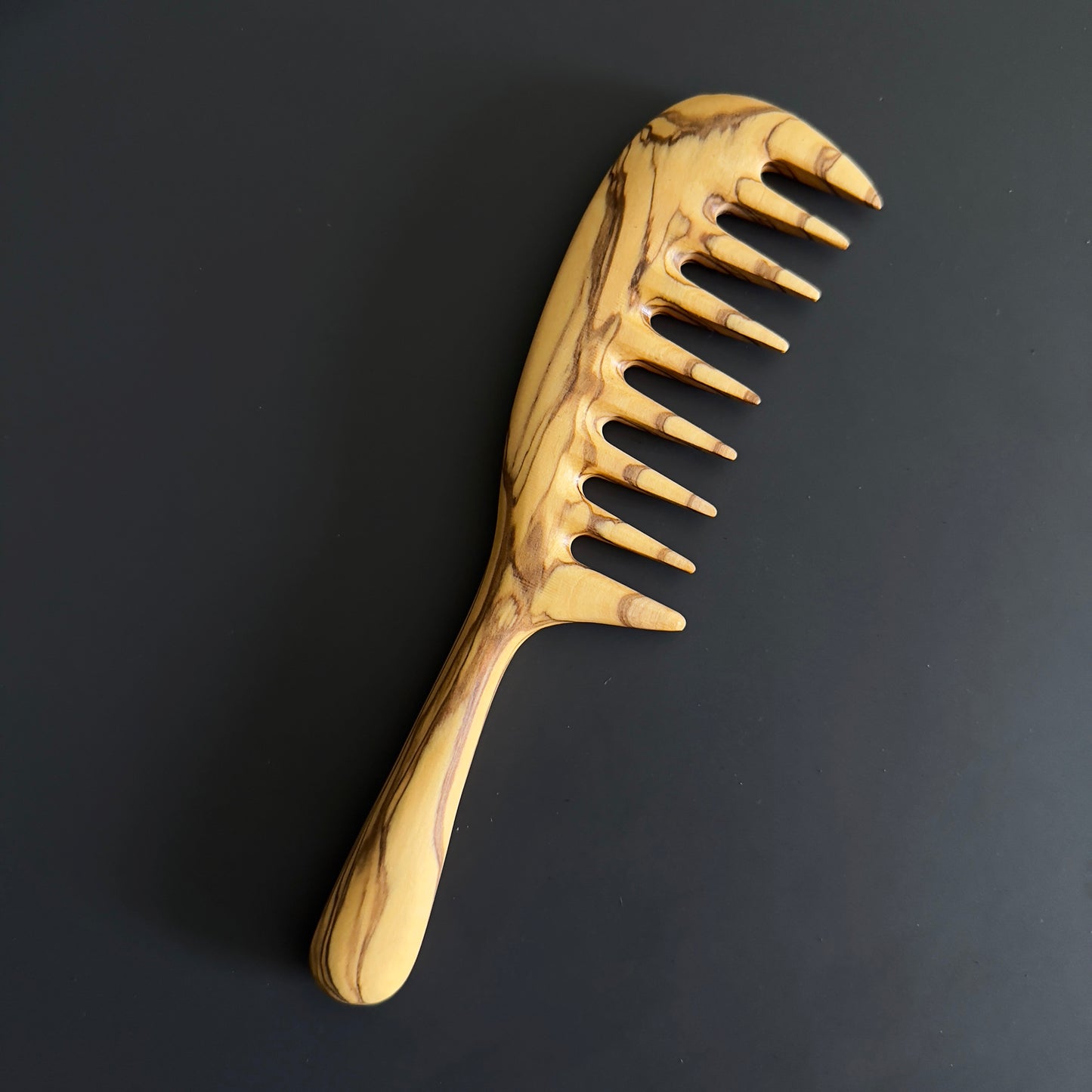 Olive Wood Wide-Tooth Handle Comb – Personalized, Natural and Stylish