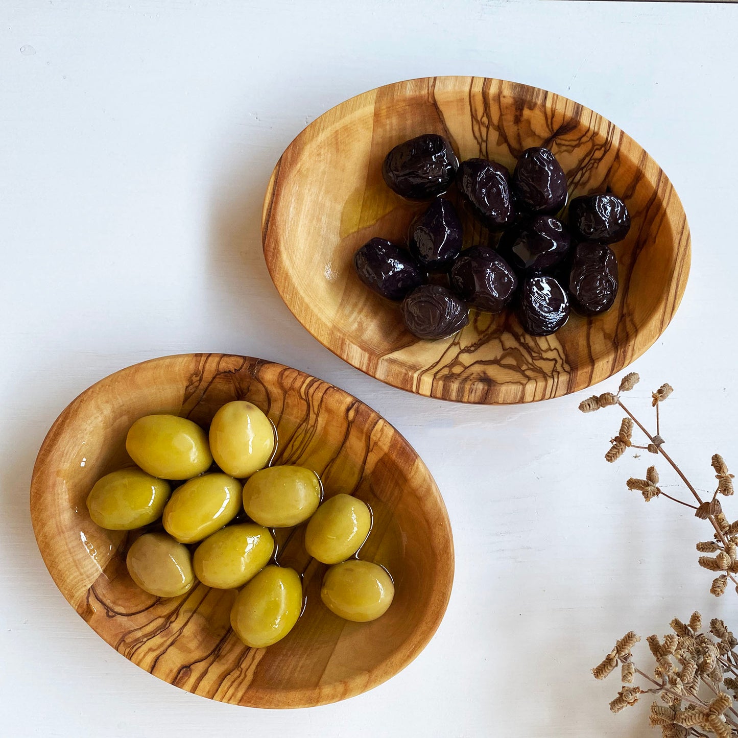 Olive Wood Elliptic Plates, Wooden Serving Plates for Fruit and Vegetables, Oval Snack Dishes