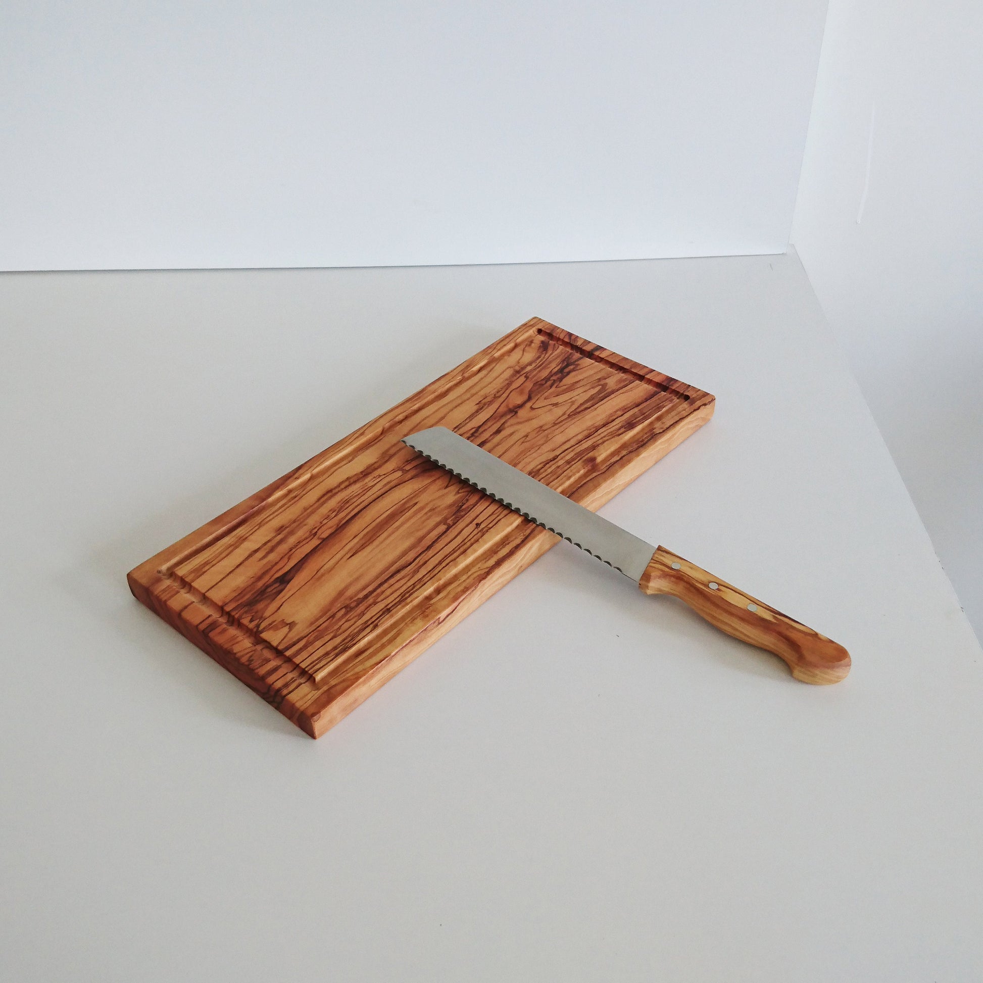 Olive Wood Cutting Board with Groove, Wooden Rectangular Steak Board