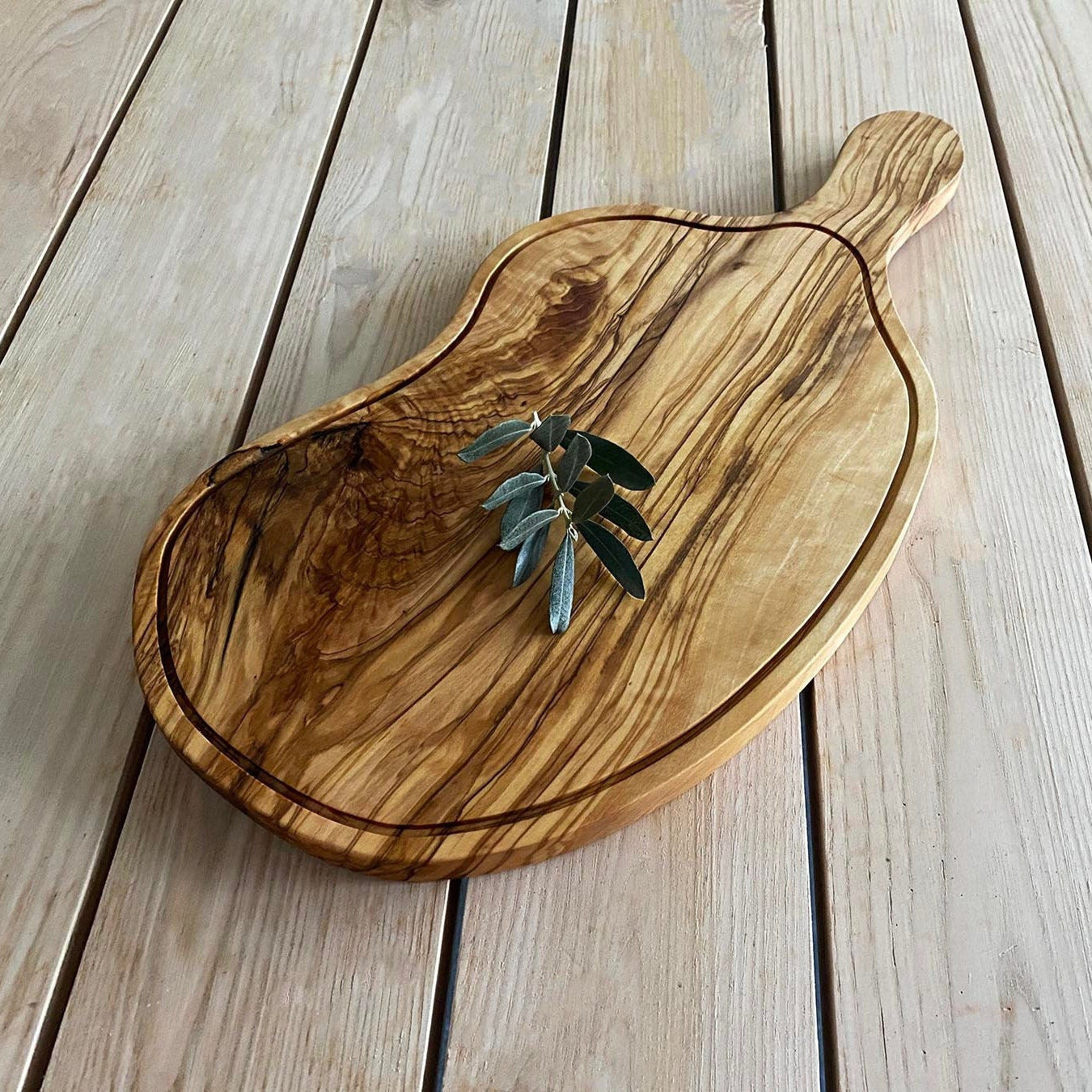 Personalized Olive Wood Cutting Board, Customized Wooden Cutting Board