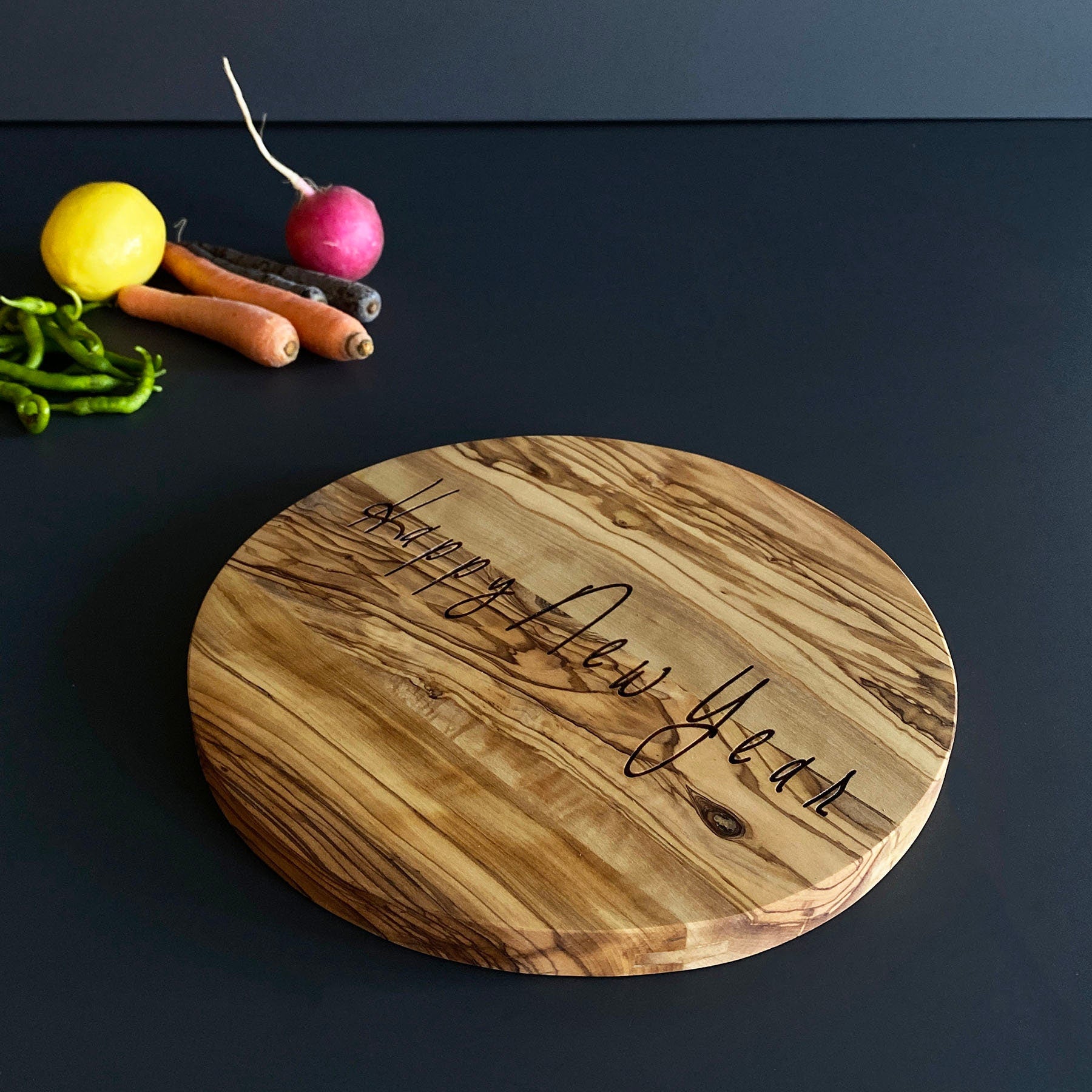 Personalized Olive Wood Cutting Board, Olive Wood Circle Chopping Board, Authentic Wooden Serving Board, Stylish Serving Board