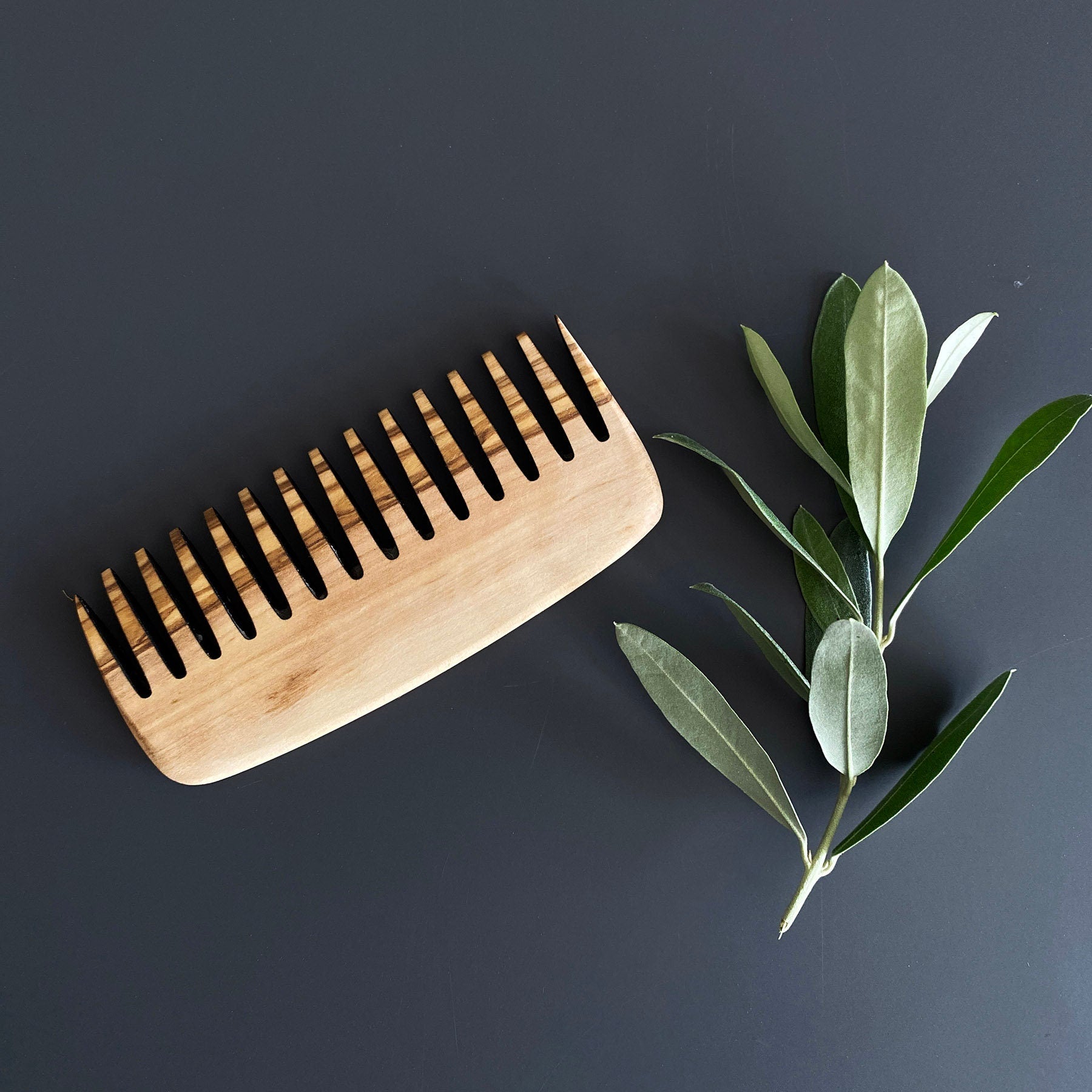 Personalized Olive Wood Wide Tine Comb, Handmade Wooden Beauty Comb, Authentic Hair comb