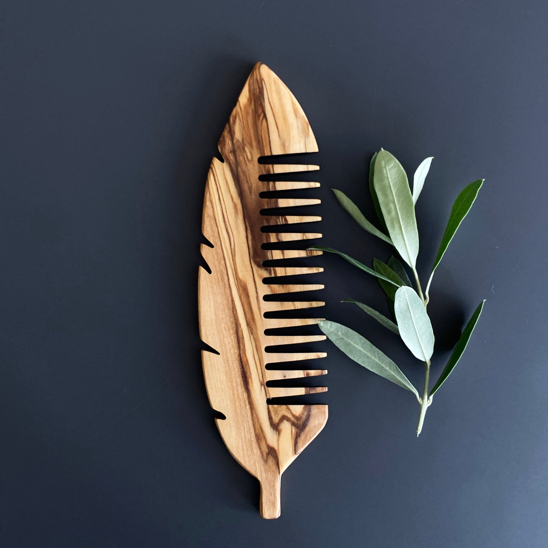 Personalized Olive Wood Comb, Handmade Wooden Beauty Comb, Authentic Hairbrush, Natural Wood Tine Comb, Gift For Mom, Custom Engraved Combs