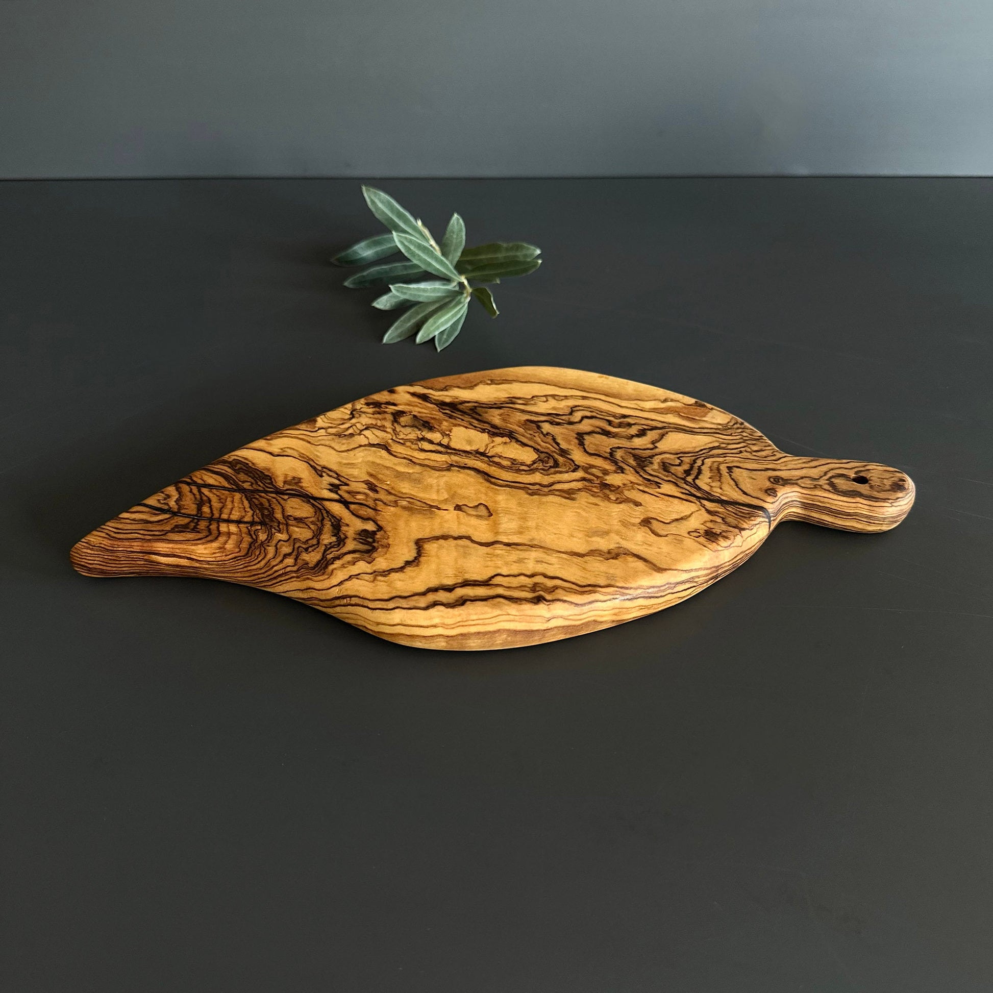 Olive Wood Board, Wooden Leaf Board, Authentic Wooden Serving Board, Natural Wood Cutting Board, High Quality Wooden Board