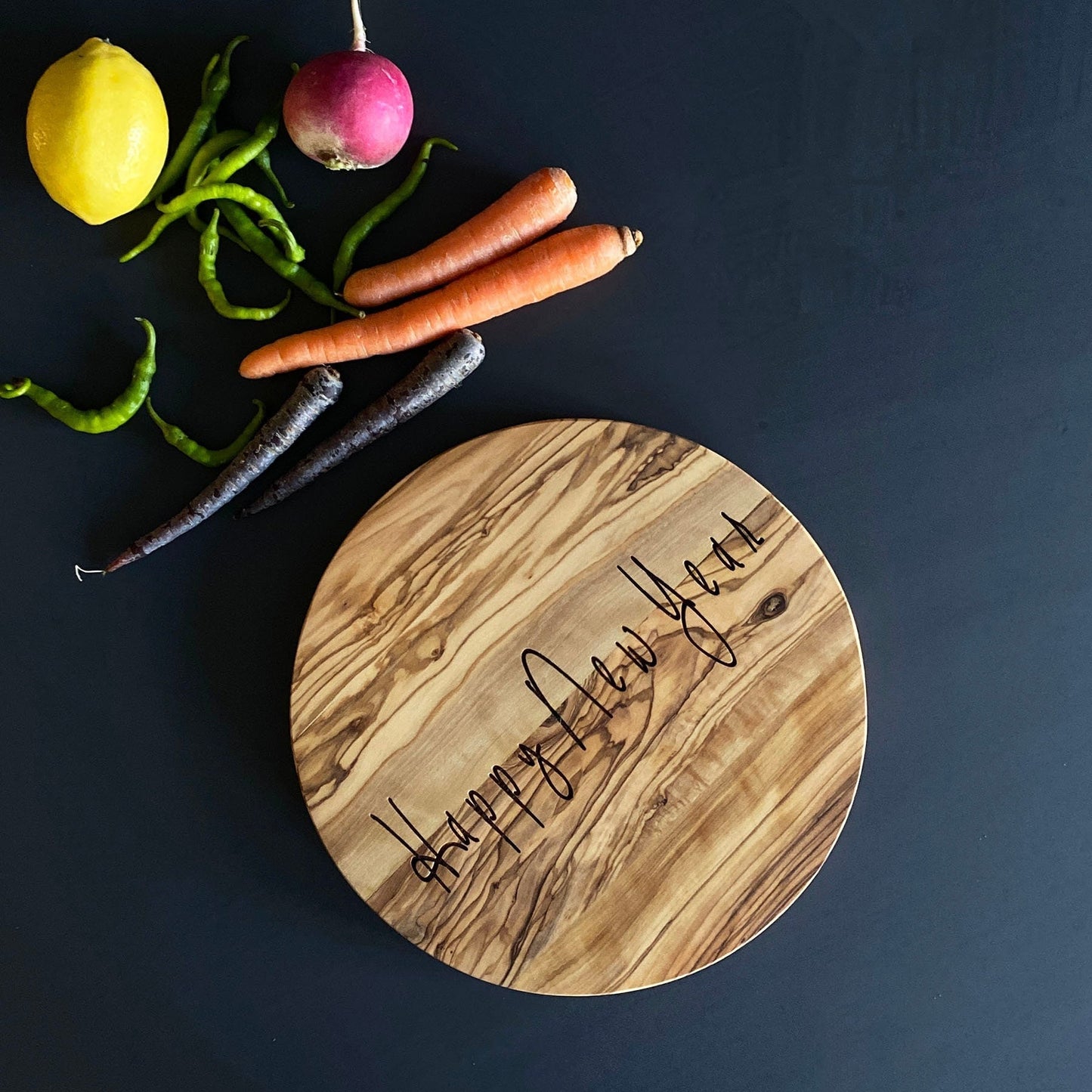 Personalized Olive Wood Cutting Board, Olive Wood Circle Chopping Board, Authentic Wooden Serving Board, Stylish Serving Board