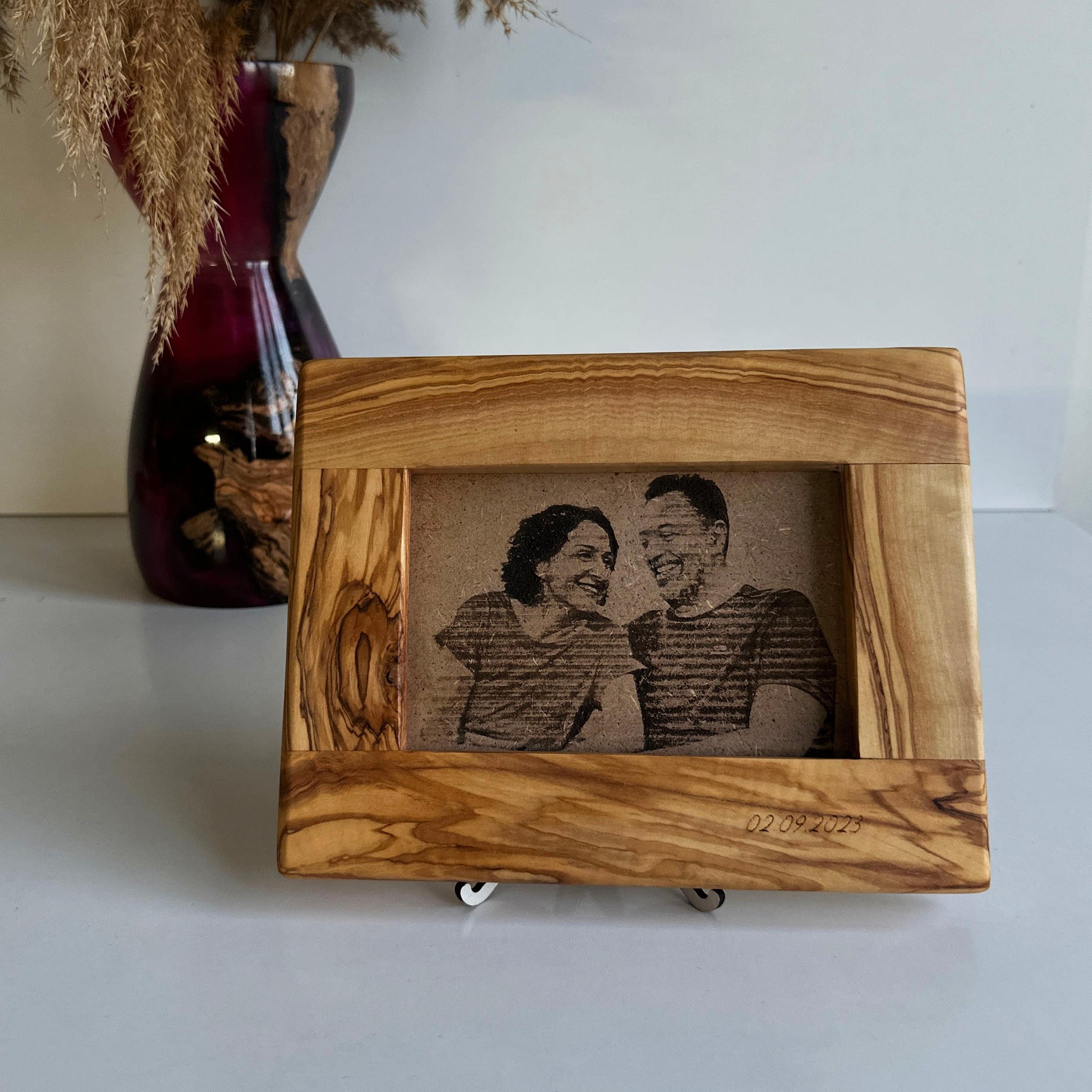 Customizable Olive Wood Picture Frame - Unique Valentine's Day Gift -Eco-Friendly Birthday Finds - Exclusive Birthday Designs