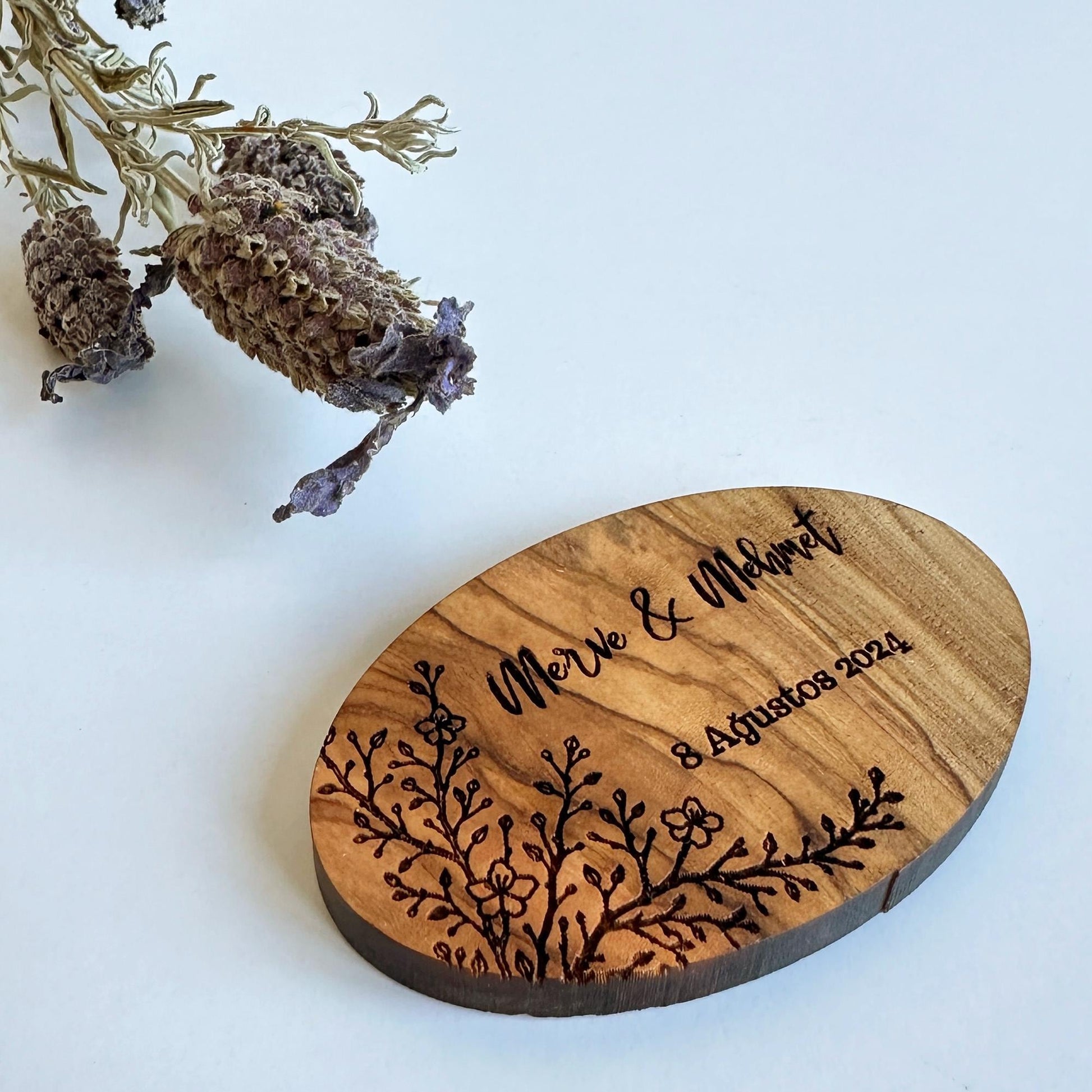 Personalized Olive Wood Wedding Favor I Wedding Party Favors for Guests I Bulk Wedding Favors I Customizable Olive Wood Wedding Magnet