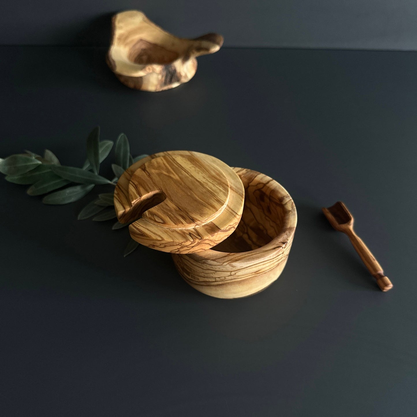 Olive Wood Salt Bowl with Spoon and Lid, Wooden Sugar Bowl, Authentic Spice Bowl, Rustic Wooden Bowl, Minimalist Bowl